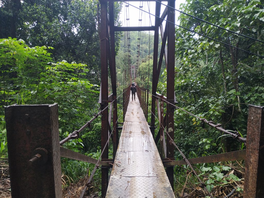 Nakkawita Suspension Bridge